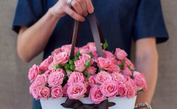 Доставка цветов: как устроить сюрприз получателю?